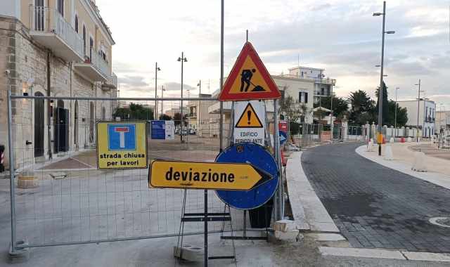 Ritardi e cambi di rotta: il nuovo lungomare di Santo Spirito non riesce ancora a vedere la luce